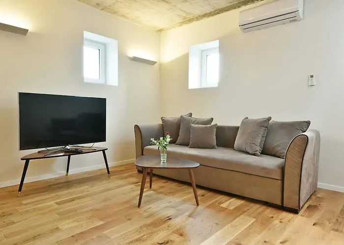 Daire Domillion Penthouse Duplex W Terrace 18 Ppl P36t *